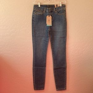 PRANA SIENNA JEAN IN TRUE BLUE